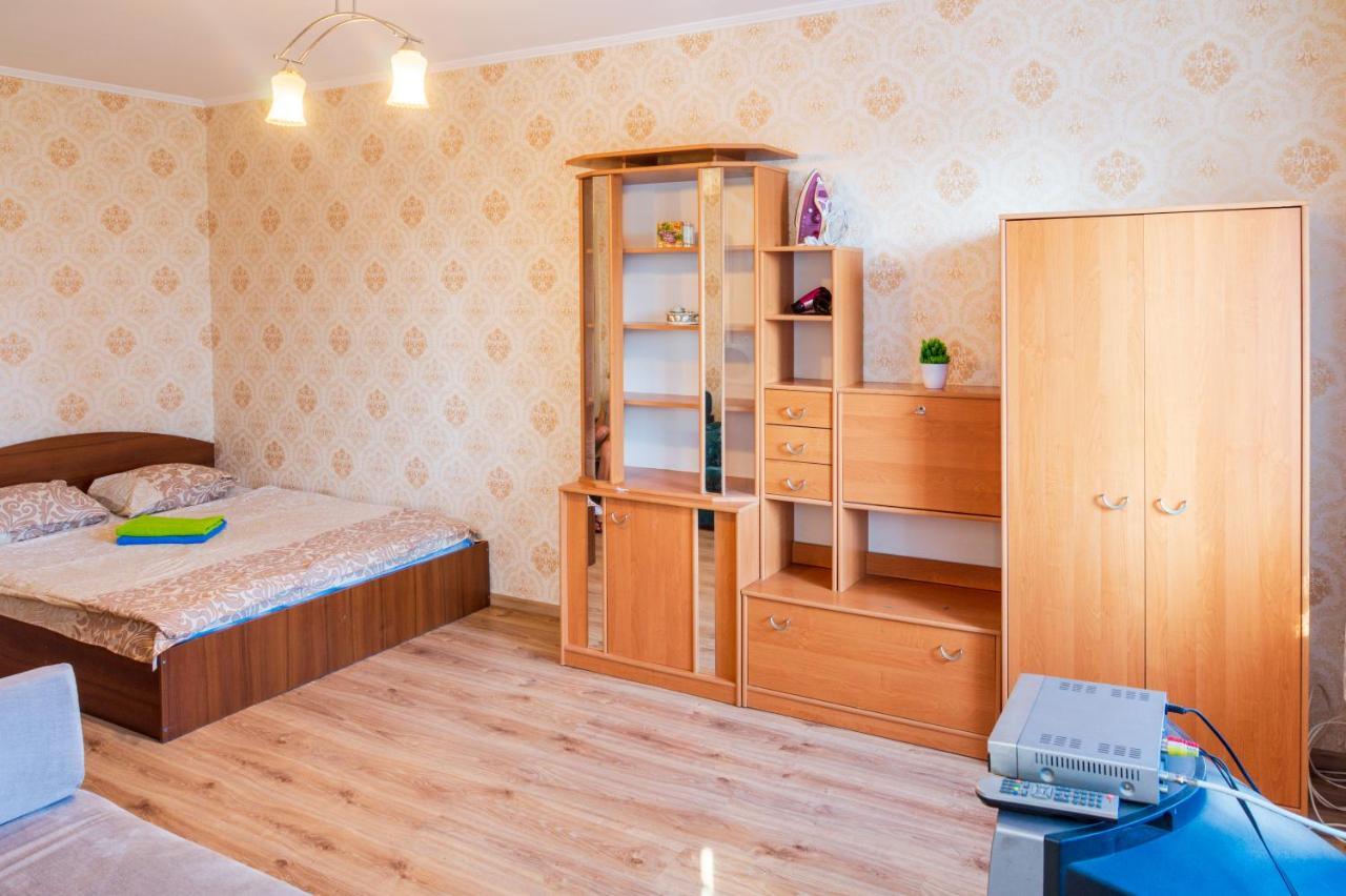 Квартира По Улице Федорова 1 Kiev Exteriör bild