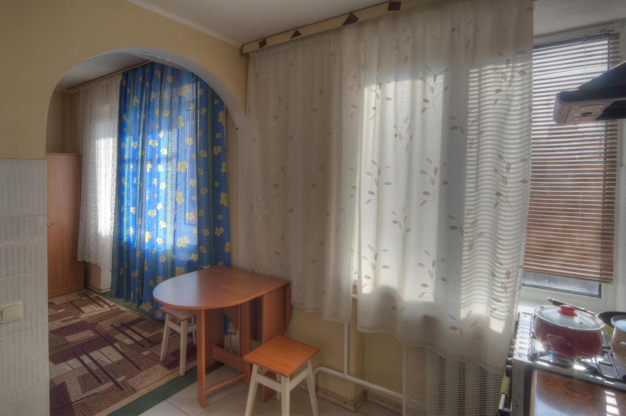 Квартира По Улице Федорова 1 Kiev Exteriör bild