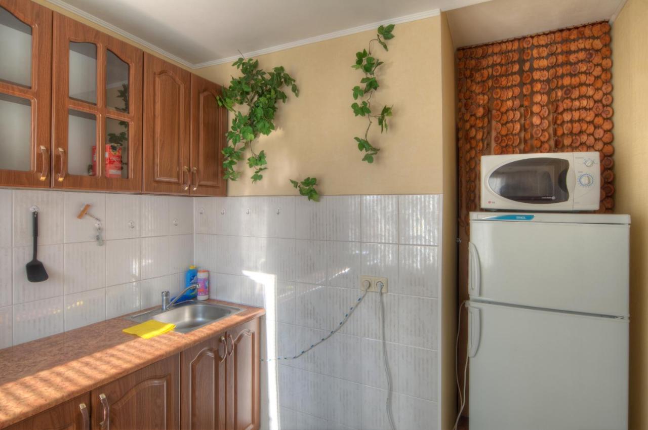 Квартира По Улице Федорова 1 Kiev Exteriör bild